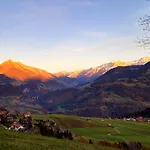 Leysin Lodge *
