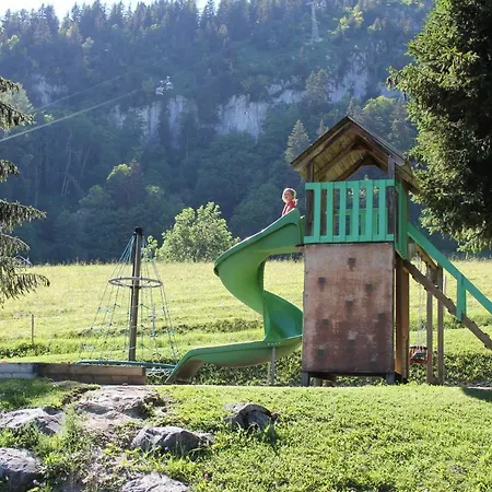 Leysin Lodge *