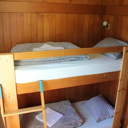 アパート Leysin Lodge レイサン