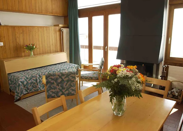 Leysin Lodge *